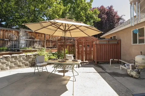 2909 Farmington Avenue Medford OR 97504