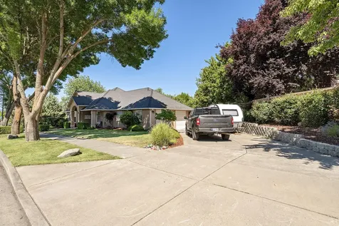 2909 Farmington Avenue Medford OR 97504