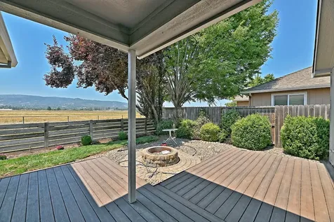 2243 Manchester Drive Medford OR 97501