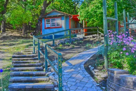955 Penny Drive Ashland OR 97520