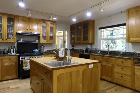 955 Penny Drive Ashland OR 97520