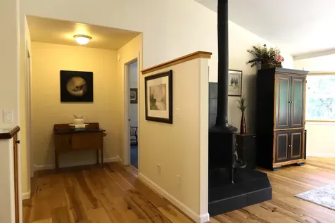955 Penny Drive Ashland OR 97520