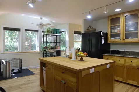 955 Penny Drive Ashland OR 97520