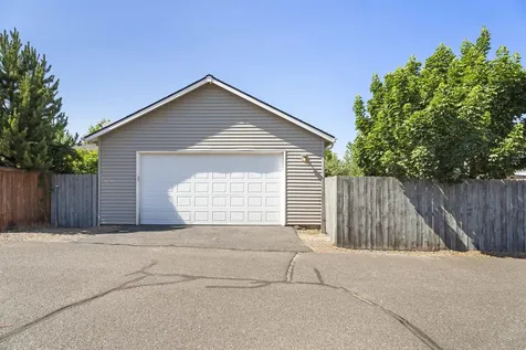 61065 Larkspur Loop Bend OR 97702