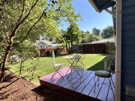 390 W Park Street Grants Pass OR 97527