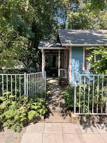 390 W Park Street Grants Pass OR 97527