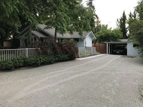 390 W Park Street Grants Pass OR 97527