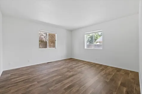 1687 Leonard Road Grants Pass OR 97527