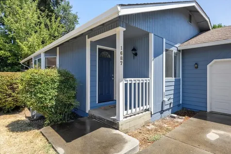 1687 Leonard Road Grants Pass OR 97527