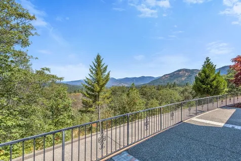 180 Malone Way Grants Pass OR 97527