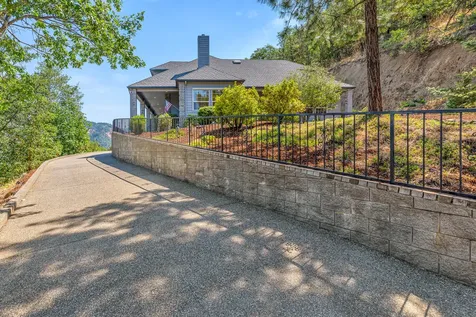 180 Malone Way Grants Pass OR 97527