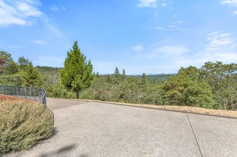 180 Malone Way Grants Pass OR 97527