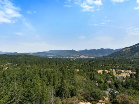 180 Malone Way Grants Pass OR 97527