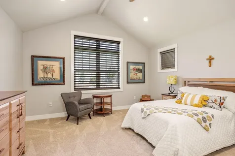 3969 Sunleaf Avenue Medford OR 97504
