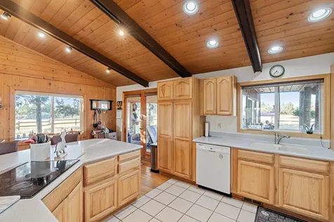 1594 SW Bent Loop Powell Butte OR 97753