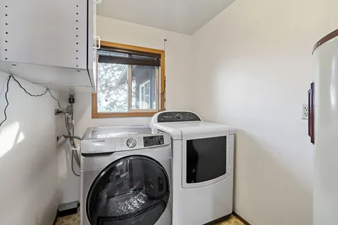 1594 SW Bent Loop Powell Butte OR 97753