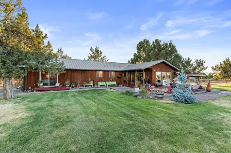 1594 SW Bent Loop Powell Butte OR 97753
