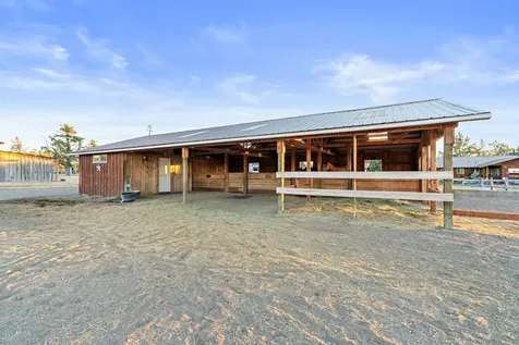 1594 SW Bent Loop Powell Butte OR 97753