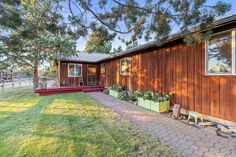1594 SW Bent Loop Powell Butte OR 97753