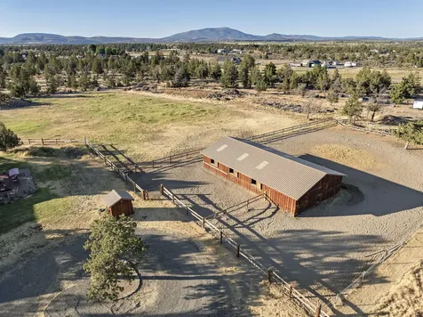 1594 SW Bent Loop Powell Butte OR 97753