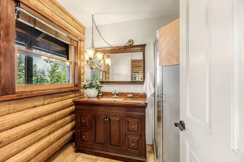 650 Monroe Street Ashland OR 97520