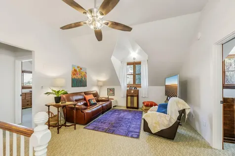 650 Monroe Street Ashland OR 97520