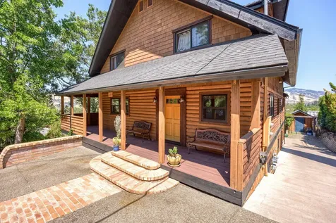 650 Monroe Street Ashland OR 97520