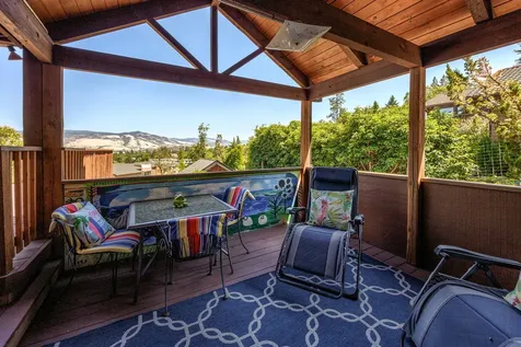 650 Monroe Street Ashland OR 97520