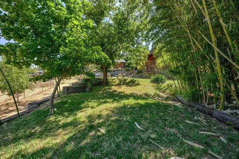 650 Monroe Street Ashland OR 97520