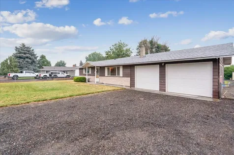 2130 NW 12th Street Redmond OR 97756