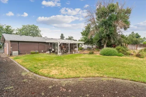 2130 NW 12th Street Redmond OR 97756