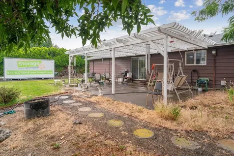 2130 NW 12th Street Redmond OR 97756