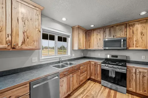 5510 SW Harvest Avenue Redmond OR 97756