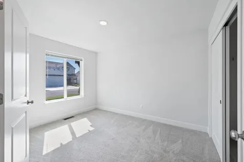1242 NW Golf Course Drive Madras OR 97741