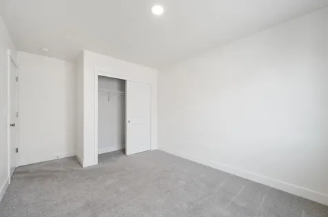 1242 NW Golf Course Drive Madras OR 97741