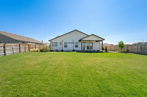 1242 NW Golf Course Drive Madras OR 97741