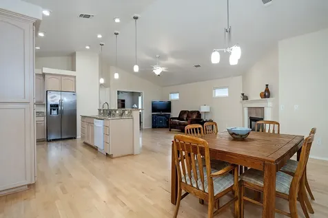 748 Fernwood Drive Medford OR 97504