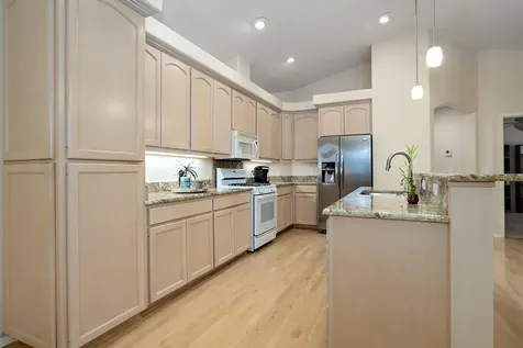 748 Fernwood Drive Medford OR 97504