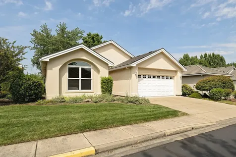 748 Fernwood Drive Medford OR 97504