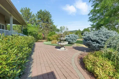 134 Kingsgate Way Grants Pass OR 97527