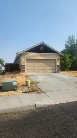 1025 NW Redwood Avenue Redmond OR 97756