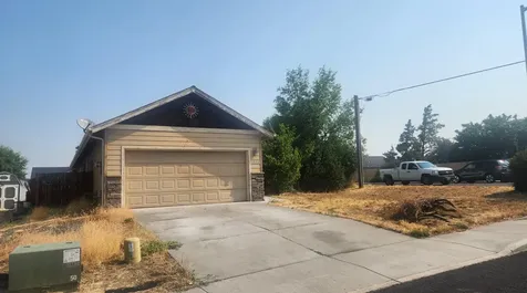 1025 NW Redwood Avenue Redmond OR 97756