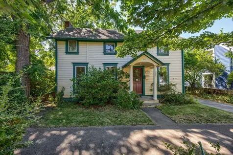 129 5th Street Ashland OR 97520