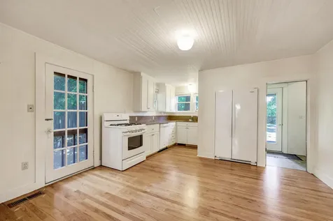 129 5th Street Ashland OR 97520
