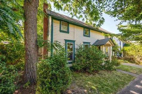 129 5th Street Ashland OR 97520