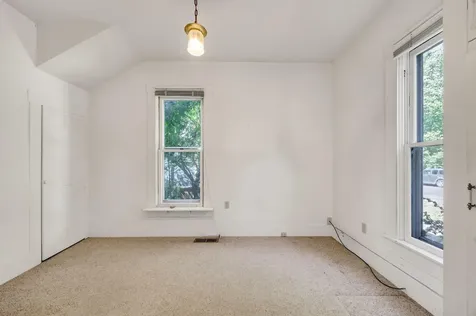 129 5th Street Ashland OR 97520