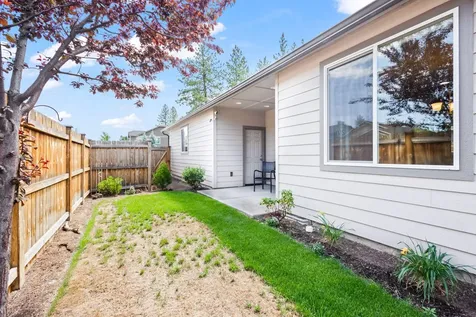 664 N Trinity Way Sisters OR 97759