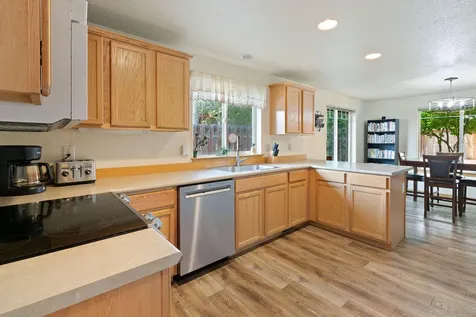 2340 NW Dogwood Avenue Redmond OR 97756