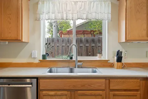 2340 NW Dogwood Avenue Redmond OR 97756