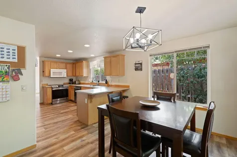 2340 NW Dogwood Avenue Redmond OR 97756